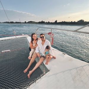 Meet your Poshers - the Plante family!